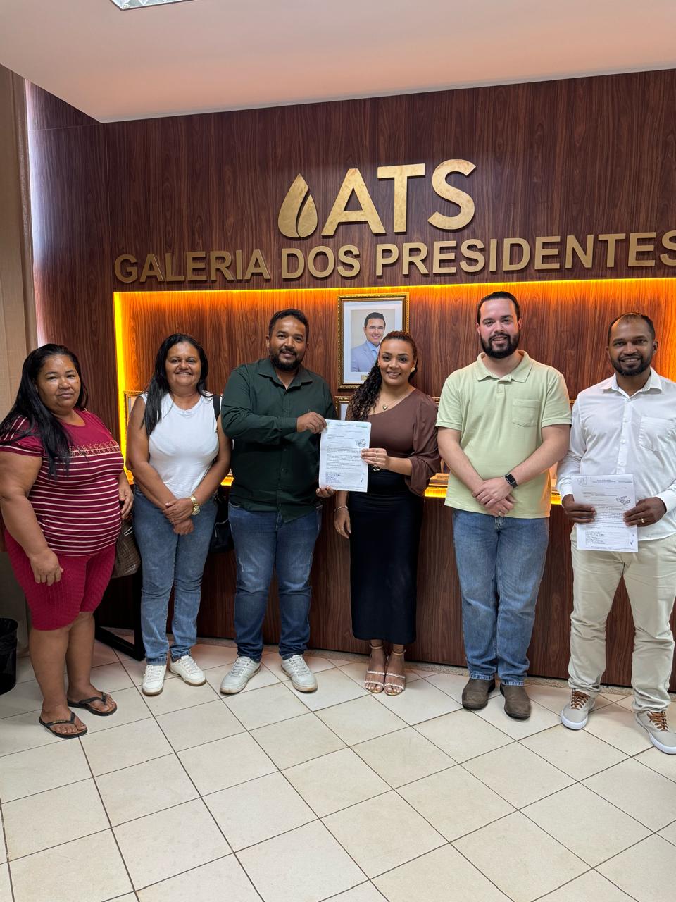 VEREADORES DE SANDOLÂNDIA SE REÚNEM COM ATS PARA DISCUTIR MELHORIAS PARA O MUNICÍPIO